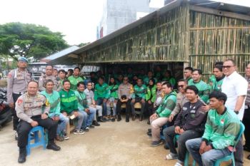 Polda Sultra ajak ojek online jadi pelopor keselamatan berlalu lintas