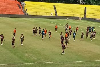 Penyerang Semen Padang FC, Kazaki Nakagawa masih latihan terpisah