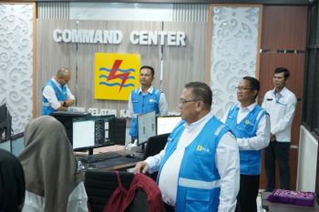 Fokus Kesiapan Nataru, GM PLN UID Kalselteng Cek Pusat Kontrol Layanan Kelistrikan