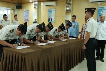 Imigrasi Kendari canangkan zona integritas targetkan predikat WBK-WBBM