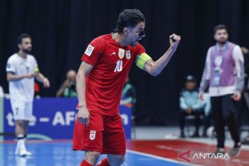 Dua kali tertinggal, Iran bangkit untuk segel laga final ke-16
