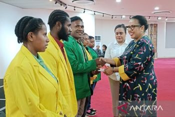 20 mahasiswa keluarga pejuang Pepera Papua mendapat beasiswa