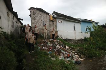 Pemkab Jember tertibkan belasan perumahan dibangun di bantaran sungai