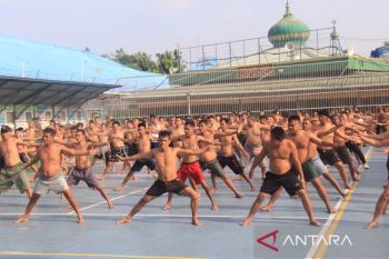 Gerak Sehat dari Balik Jeruji: Warga Binaan Lapas Kelas IIA Pekanbaru Gelar Senam Bersama