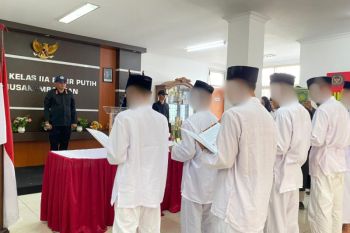 Delapan napiter Lapas Pasir Putih Nusakambangan ikrar setia NKRI