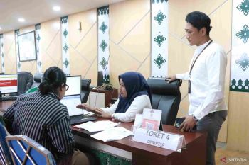 Ribuan warga mengakses mal dan gerai layanan publik Bekasi dalam sebulan
