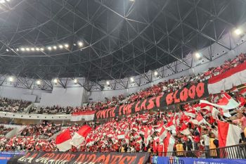 Ribuan suporter Indonesia "merahkan" Indonesia Arena
