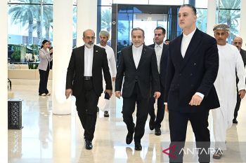 Trump ingatkan Iran konsekuensinya jika kesepakatan tentang nuklir gagal