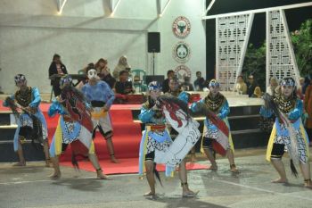 Lestarikan nilai-nilai budaya, Pemkot Jambi bersama Pujakesumagelar pertunjukan kuda kepang Turunggo Yekti
