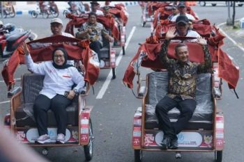 100 pembecak Pacitan terima bantuan becak listrik dari Presiden