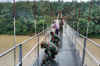 TNI selesaikan jembatan di Padang Lawas Utara penghubung antadesa