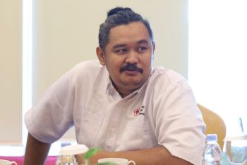 Dinkes Kota Tangerang diminta alihkan 72.893 peserta PBI pusat ke daerah.