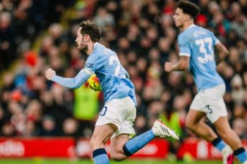Manchester City bungkam Liverpool 2-1, terus tempel Arsenal di klasemen