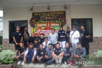 Polres Bekasi beri kejutan wartawan peringati Hari Pers Nasional