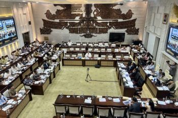 KAI targetkan tambahan 11 rangkaian kereta baru dari INKA beroperasi sebelum Juli