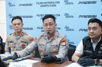 Polisi tangkap dua penjual ribuan obat terlarang di Penjaringan