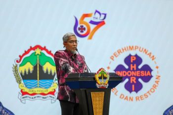 Pemprov Jateng ajak PHRI perkuat kembangkan wisata syariah