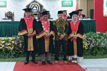 Dua profesor Unissula dikukuhkan, angkat isu buruh hingga haluan negara