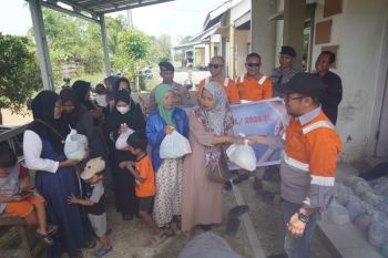 PT AGM salurkan 1.000 paket sembako bagi korban banjir Kabupaten Banjar