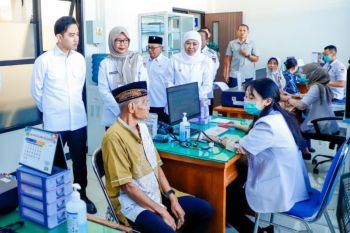 Khofifah pastikan pasien PBI tetap terlayani selama masa transisi