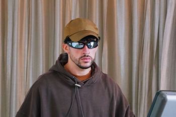 Sorotan Dunia: Bad Bunny dan Pertunjukan Super Bowl yang Tak Terlupakan