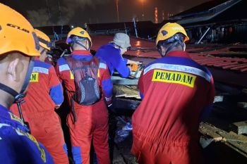 BMKG peringatkan terkait potensi hujan lebat di 10 provinsi pada hari ini