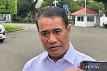 Indonesia's food stocks secured ahead of Ramadan, minister says