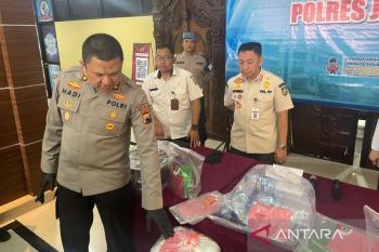 Miras oplosan maut di Jepara, polisi tetapkan tiga tersangka