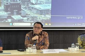 Prabowo appoints finance minister to lead OJK leadership selection