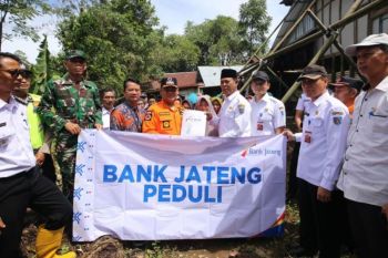 Bank Jateng beri bantuan CSR di Bumijawa