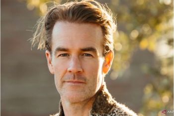 James Van Der Beek "Dawson's Creek" meninggal pada usia 48 tahun
