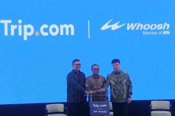 Wisatawan global kini lebih mudah pesan tiket kereta cepat "Whoosh"