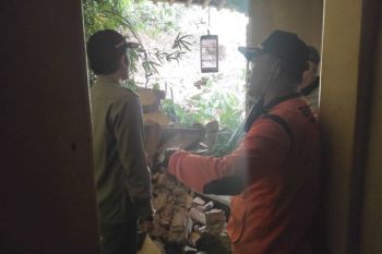 BPBD Cilacap cek lokasi bencana gerakan tanah di Kalipada Pamulihan