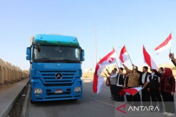 Indonesia sends 10 trucks of food aid to Gaza