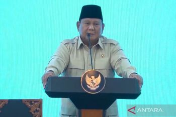 Wapres Ke-6 Try Sutrisno ke rumah duka Hamzah Haz