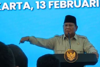 Prabowo: Kritik ke Polri-TNI bagian pengabdian
