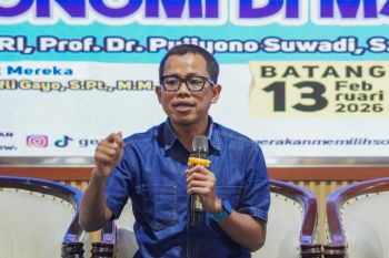 Komjak pastikan terwujudnya Indonesia Emas 2045 selama hukum terus ditaati