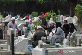 Ramai kaum Muslim ziarah kubur jelang Ramadhan