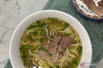 Wisata Rasa Halal di Glodok: Sensasi Lezat di Tengah Pecinan