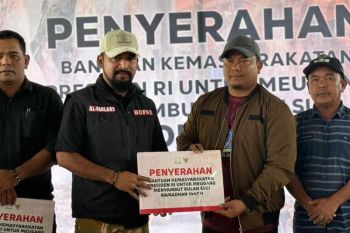 Pemkab Aceh Timur bagikan 398 sapi bantuan meugang Presiden