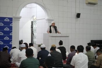 Tarawih perdana, Munafri serukan persatuan dan solidaritas sosial