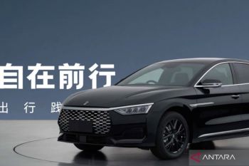 BYD resmi ungkap Linghui e9 EV untuk taksi online