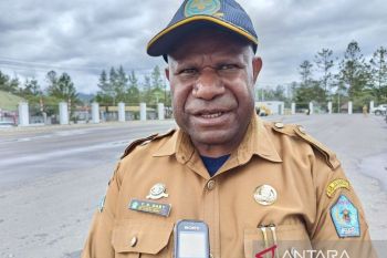 Sanggar Seni Adoki lestarikan atraksi "Apen Beyeren"