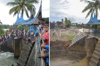 Tradisi mandi balimau di Padang