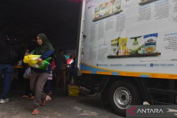 Pemkot Palembang subsidi Rp10 Ribu per paket sembako di pasar murah Ramadhan