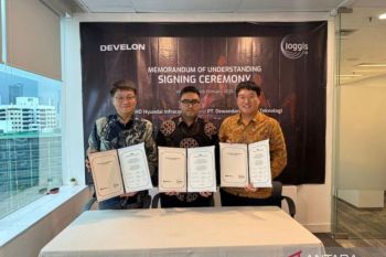 Kolaborasi Develon dan Loggis percepat transformasi alat berat menuju industri hijauu