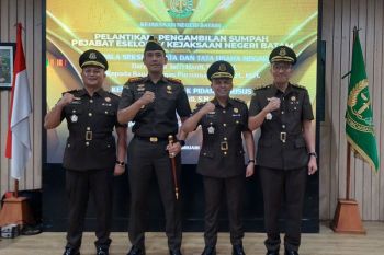 Kejari Batam lantik 3 pejabat baru perkuat penegakan hukum
