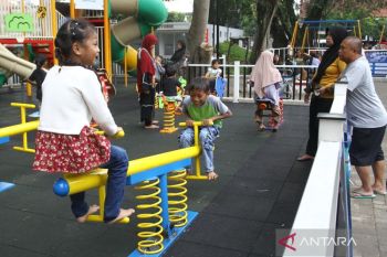 Psikolog: Orang tua harus jadi contoh untuk kurangi pemakaian gawai anak