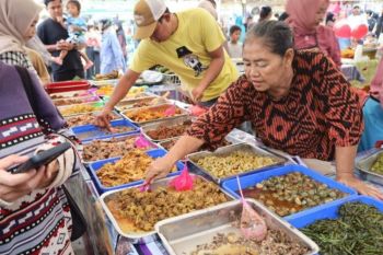 Kukar kenalkan pasar semi modern lewat Bazar Ramadhan
