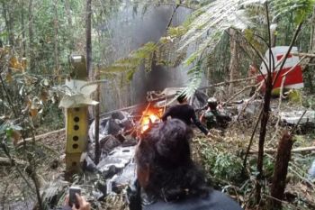 Camat Krayan Timur Satu Jam Berjalan ke Lokasi Jatuhnya Pesawat Pelita